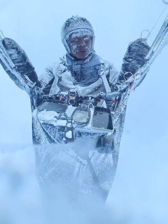 'Frozen at 28,000 ft': The freak updraft that nearly killed a Chinese paraglider