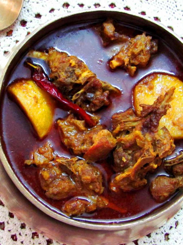 বিয়েবাড়ির লাল লাল খাসির মাংস, এভাবে রাঁধলে স্বাদ ভুলবেন না বহুদিন