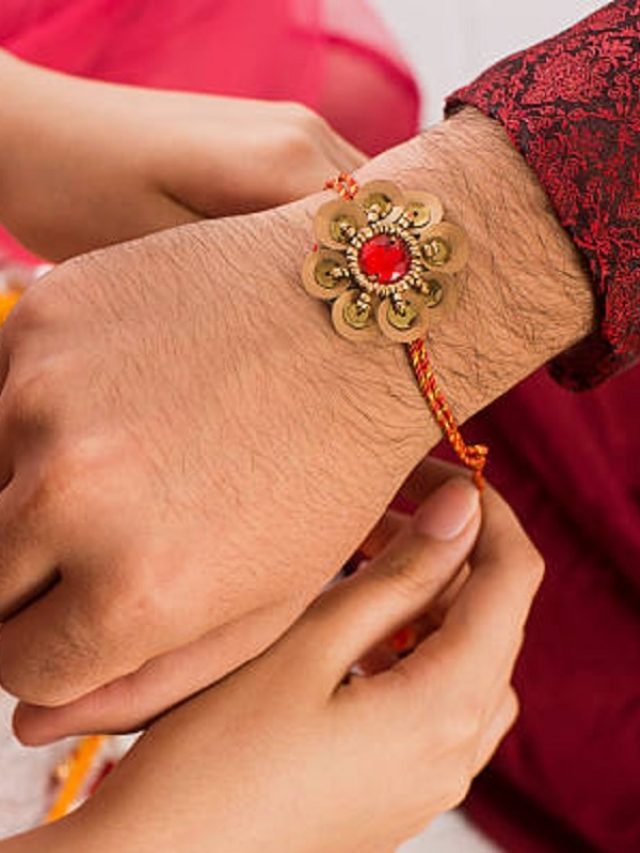 निकल गया रक्षाबंधन का मुहूर्त तो न करें चिंता, इस शुभ घड़ी में भी बांध सकते हैं राखी
