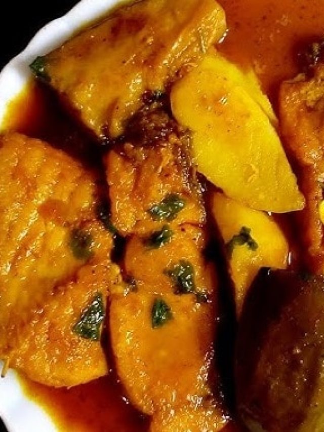 কালোজিরে-আলু দিয়ে পাতলা মাছের ঝোল, মধ্যবিত্তের রেসিপি