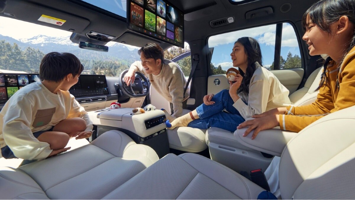 फ्रेंड्स-फैमिली सब होंगे इसमें फिट! 5.70 लाख में बेस्ट स्पेशियस कारें