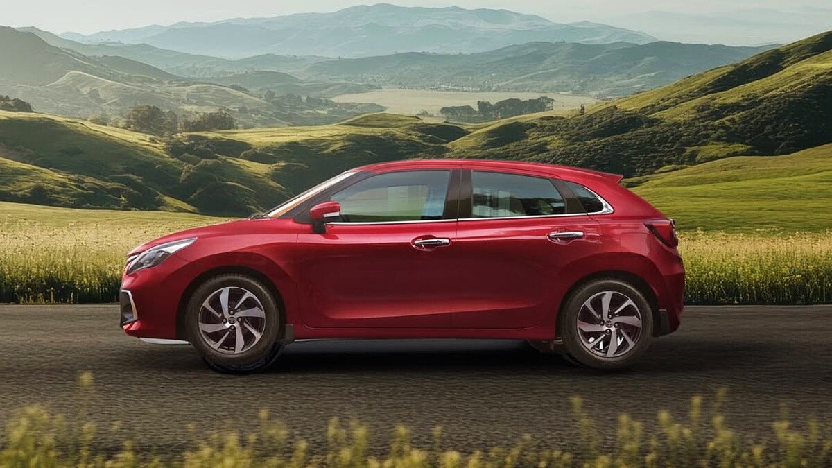 6.90 लाख कीमत... 30KM का माइलेज! Toyota ने लॉन्च की ये धांसू फैमिली कार