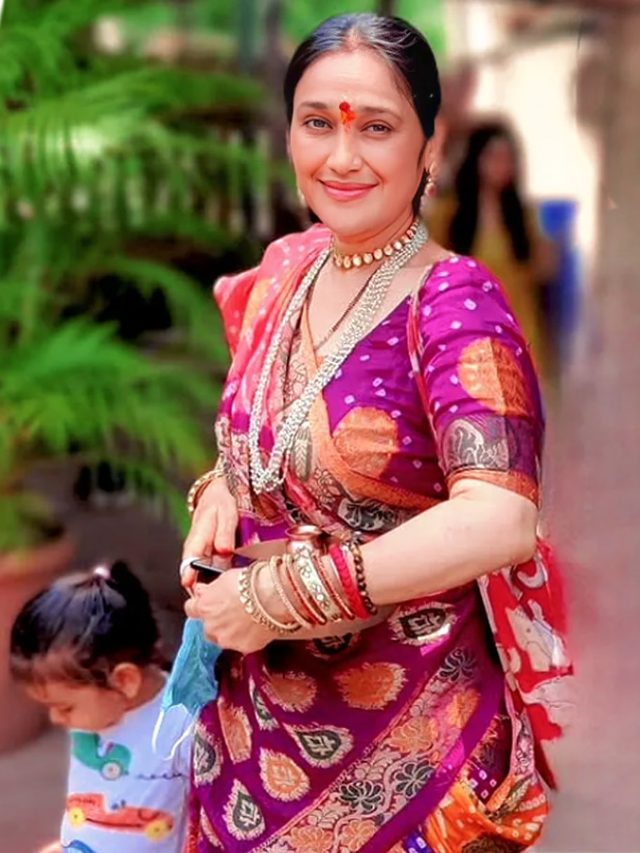 'दयाबेन' का ट्रांसफॉर्मेशन, 2 बच्चों की मां बनकर इतना बदलीं, पहली बार दिखी बेटी की झलक?