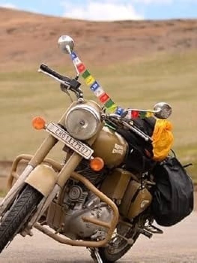 বাইকে এই পতাকা লাগান অনেকে, জানেন  এর মানে কী?