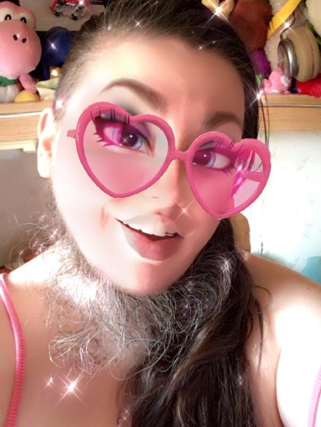 चर्चा में है ये दाढ़ी वाली लड़की, लोग कर रहे तारीफ, जानिए क्यों है वायरल