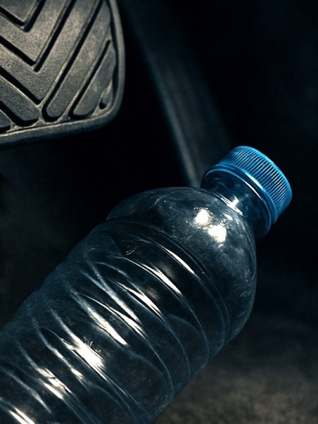 ब्रेक पैडल के नीचे पानी की बोतल, 2 की  गई जान! कार में भूलकर न छोड़े ये चीजें