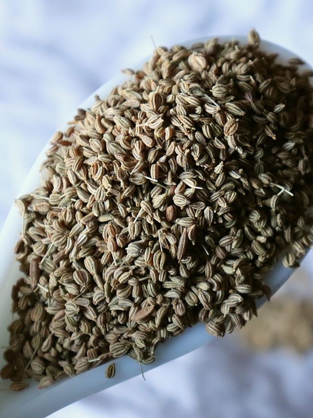 रोज सुबह पिएं इन छोटे से बीजों का पानी, कुछ ही दिनों दिखेंगे ये फायदे