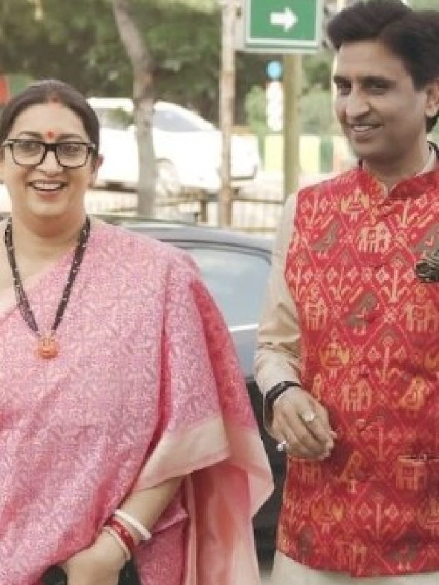 पहली हरियाली तीज मना रहीं कुमार विश्वास की बेटी, आशीर्वाद देने पहुंचीं स्मृति ईरानी