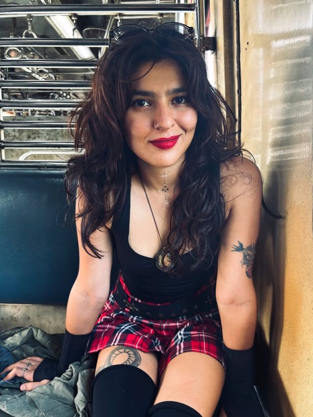 'तारक मेहता...' के सेट पर हुआ इमोशनल ब्रेकडाउन, 7 साल बाद एक्ट्रेस ने छोड़ा था शो, बोली- हर दिन...