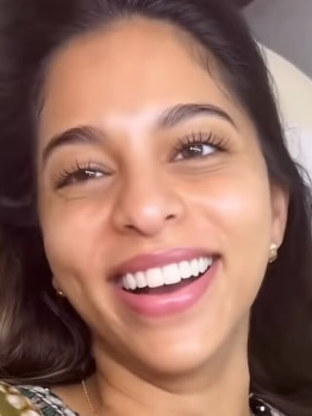 सुहाना खान ने लगवाईं फेक आई लैशेज, खुशी से खिलखिलाईं, दिखाया बदला हुआ लुक