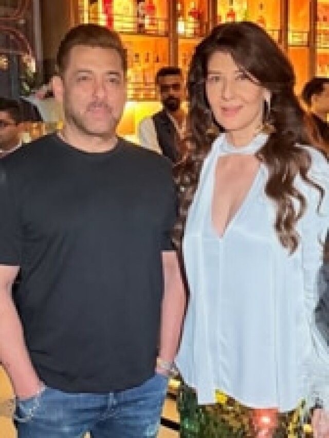 65 साल की हुईं संगीता बिजलानी, Ex गर्लफ्रेंड की बर्थडे पार्टी में पहुंचे सलमान, क्यों हुए उदास?