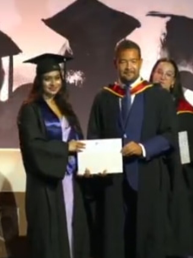 ग्रेजुएट हुईं 22 साल की निसा, काजोल को लाडली पर हुआ गर्व, VIDEO वायरल