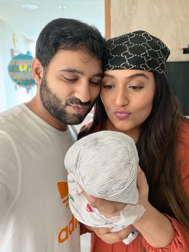 4 साल बाद मां बनकर चहकी एक्ट्रेस, दिखाई बेटे की झलक, लाडले को गोद में लेकर लुटाया प्यार