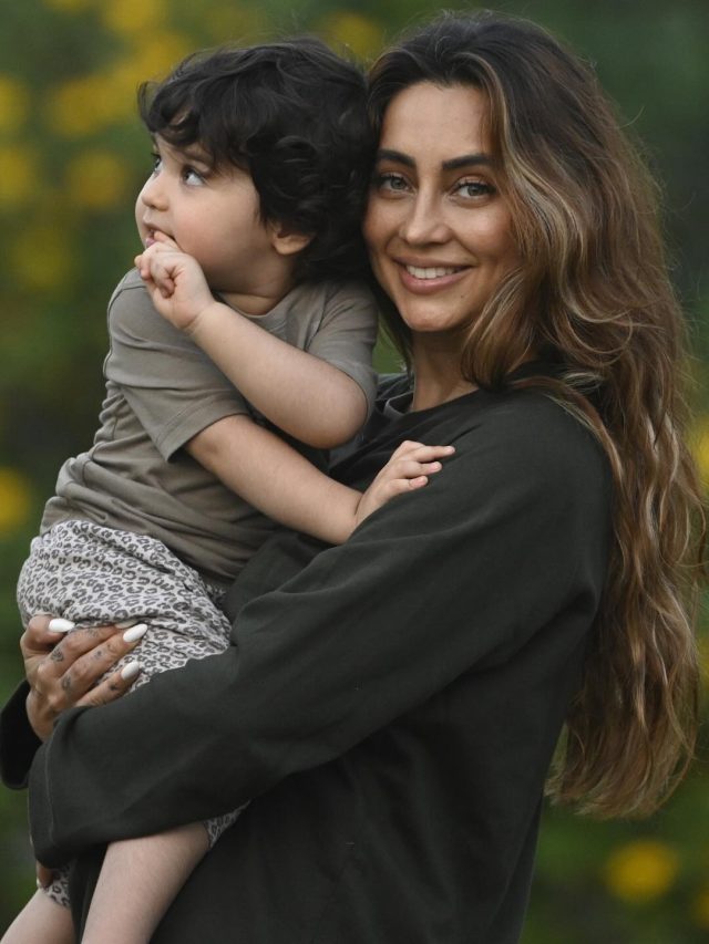 43 की उम्र में कुंवारी एक्ट्रेस, बिना शादी किए बनीं 2 बच्चों की मां, गोद लेने पर तोड़ी चुप्पी