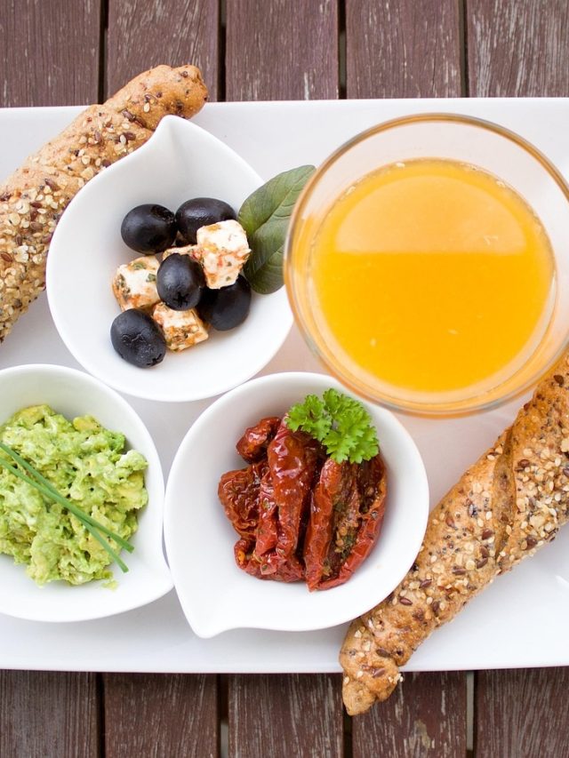 सुबह नाश्ते में भूलकर भी ना खाएं ये चीजें, सेहत पर पड़ेगा बुरा असर