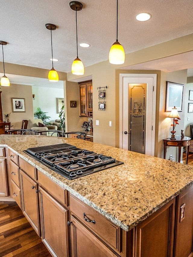 सेहत के लिए जहरीली हो सकती हैं किचन में रखीं ये 5 चीजें