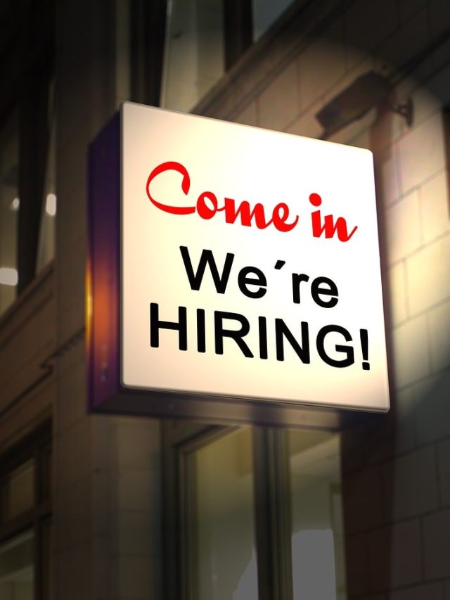 इन नौकरियों में बिना कॉलेज डिग्री के मिल रही है 30 लाख तक की सैलरी!