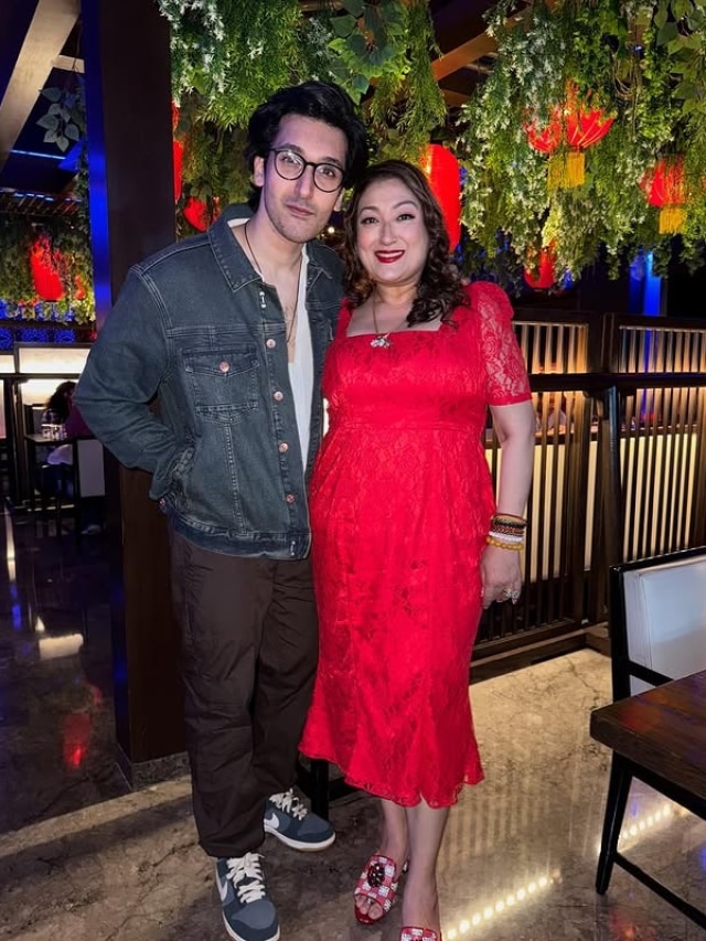 गोव‍िंदा की बीवी ने मारी इंडस्ट्री में एंट्री, सावन में शुरू हुआ काम, दी खुशखबरी