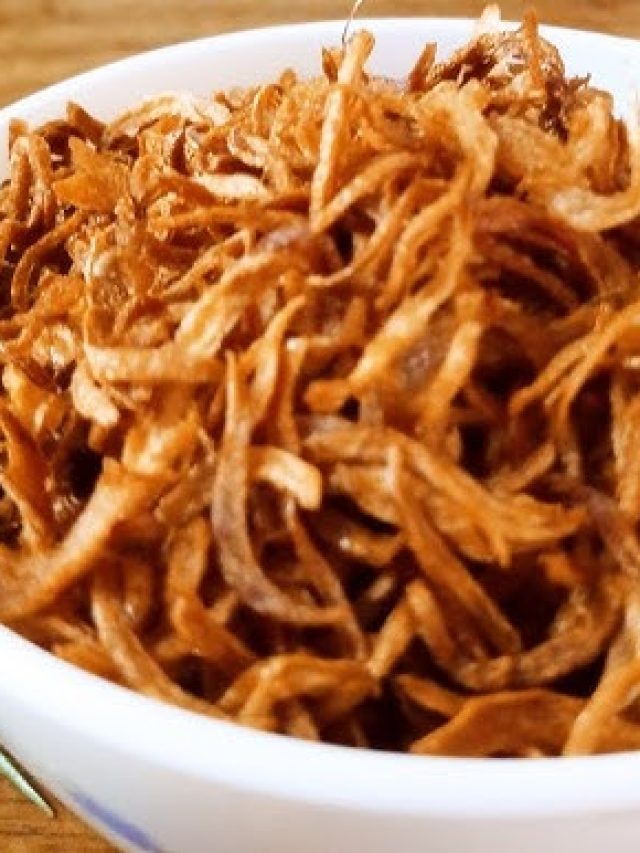 ঠিক কতক্ষণ ভাজলে পেঁয়াজ হবে মুচমুচে বেরেস্তা? টিপস ফাইভ স্টার শেফের