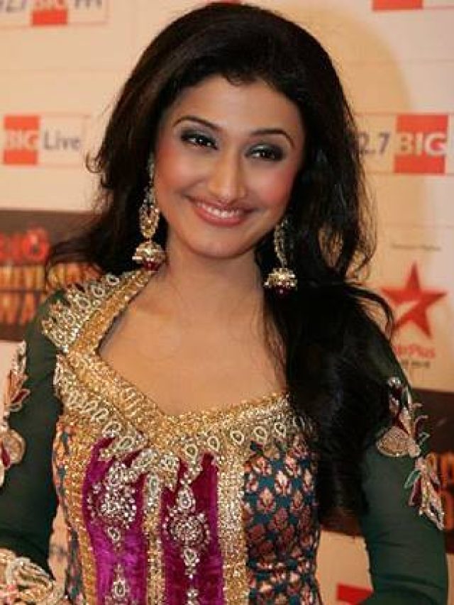 मां की वजह से गवाएं करोड़ों के ऑफर्स! फिर बिजनेसवुमन बनी एक्ट्रेस, हुआ पछतावा?