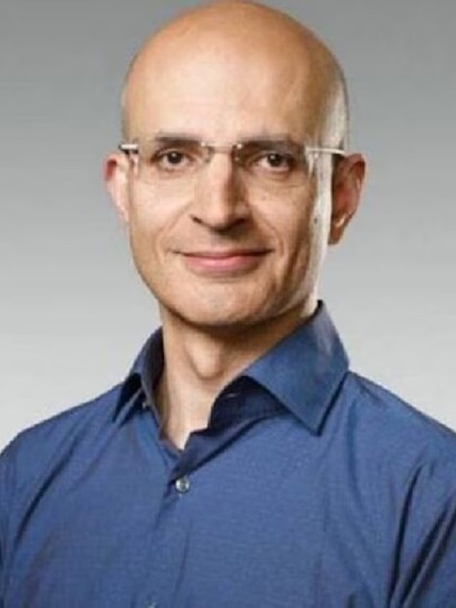 कौन हैं मुरादाबाद में जन्मे सबीह खान, जिन्हे Apple ने बनाया COO