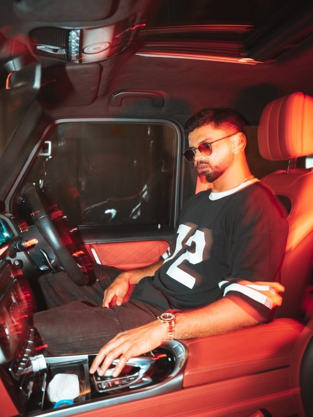 विदेश में छुट्टियां मना रहा टीम इंडिया का ये स्टार... टेस्ट टीम में नहीं मिला था मौका