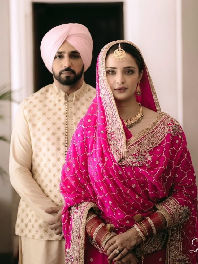 पंजाबी सिंगर ने रचाई शादी, रिसेप्शन में गाना गाते इमोशन हुए दोस्त जस्सी ग‍िल