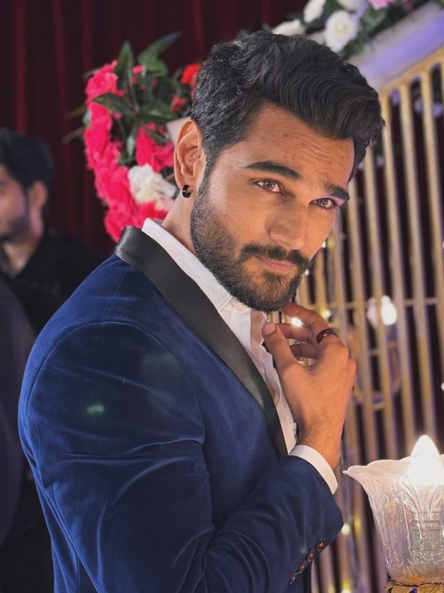 Video: बांद्रा-वर्ली सी लिंक पर खड़े होकर सिंगर ने किया खतरनाक स्टंट, मुश्किल में फंसा