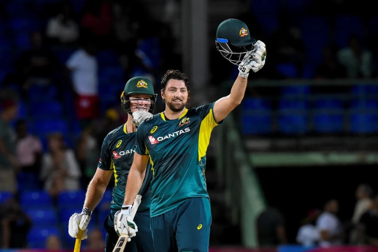 11 छक्के, 37 बॉल पर शतक... इस क्रिकेटर ने मचाई तबाही, बना ऐतिहासिक रिकॉर्ड