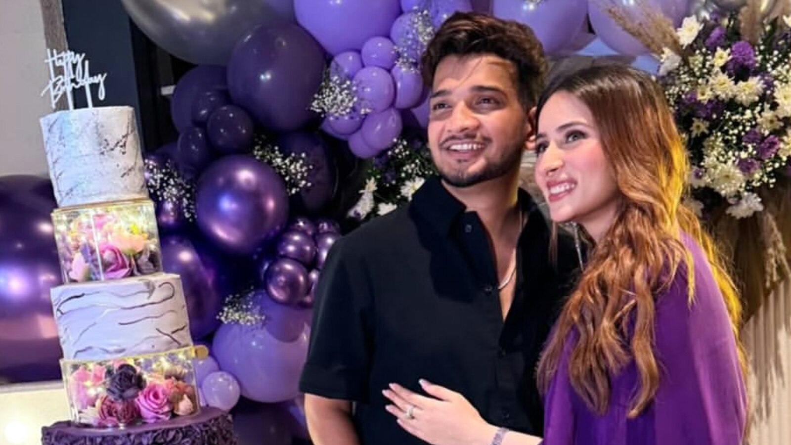 मुनव्वर ने बेगम के बर्थडे पर रखी लैविश पार्टी, एक-दूजे में डूबा कपल, धनश्री संग झूमे