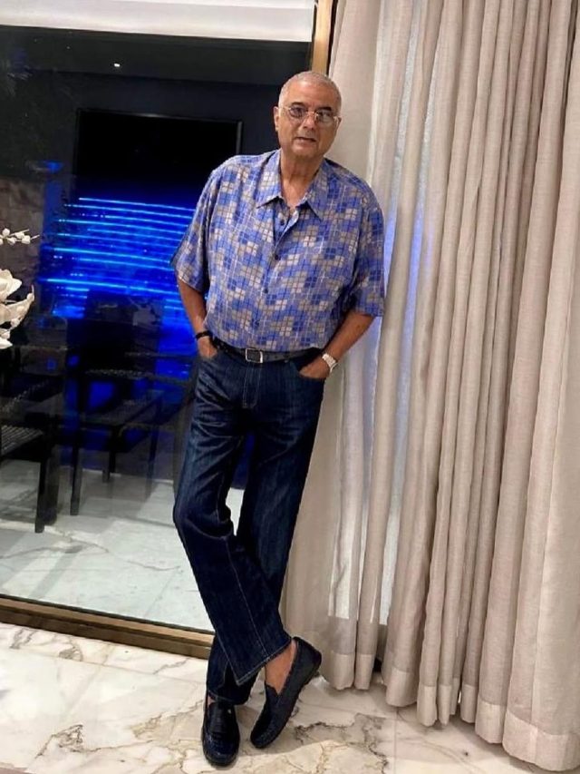 69 साल के बोनी कपूर तेजी से घटा रहे वजन, 22 साल पुरानी जीन्स, 18 साल पुरानी शर्ट में हुए फिट