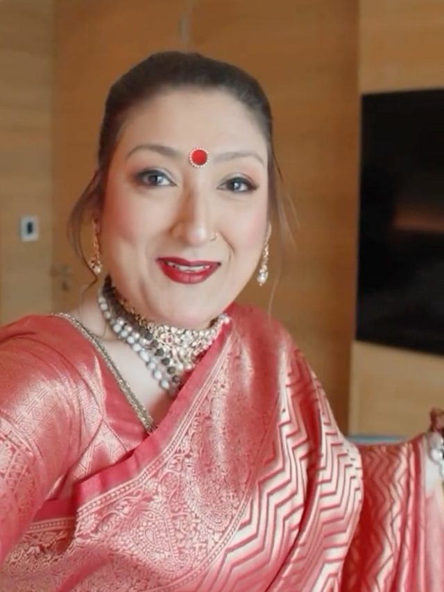 महंगी गाड़ी छोड़ बाइक पर बैठीं सुनीता, खरीदी शराब, हुईं ट्रोल