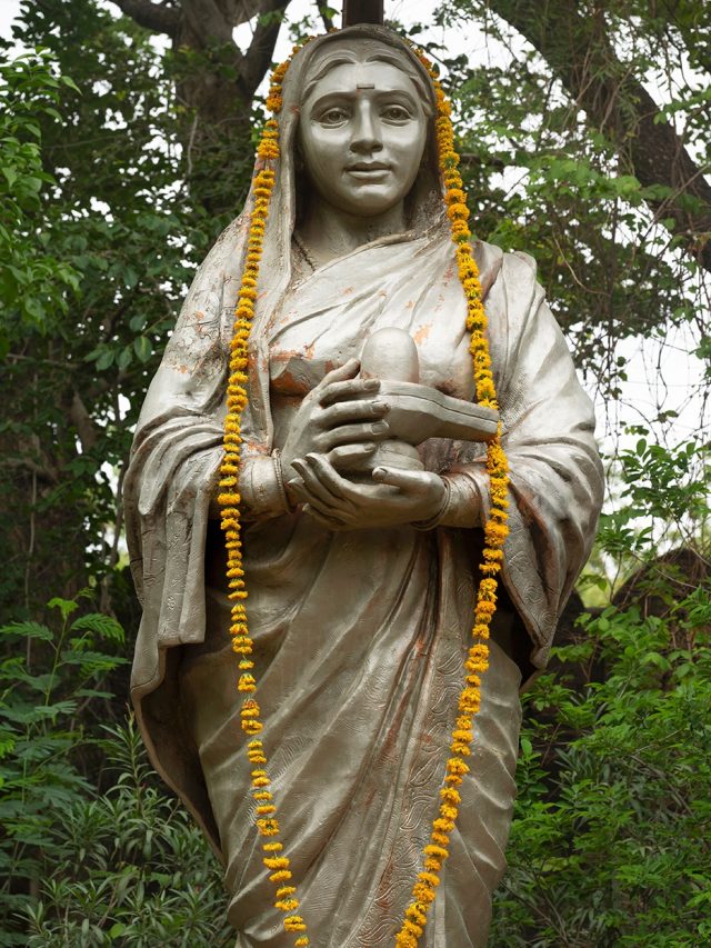 India’s Iron Lady: The 1700s ruler who led troops, built dynasties, without a throne room