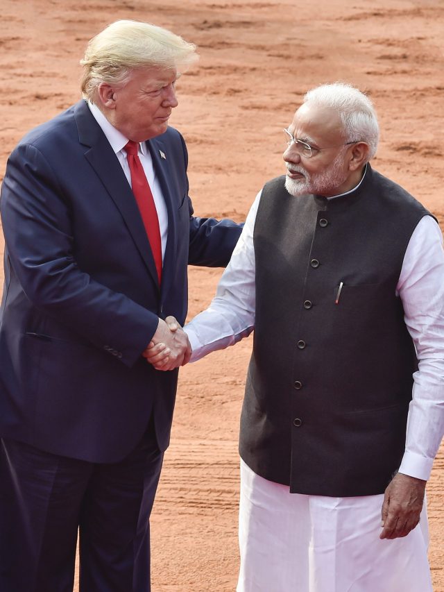 अमेरिका भारत से क्या-क्या खरीदता है?