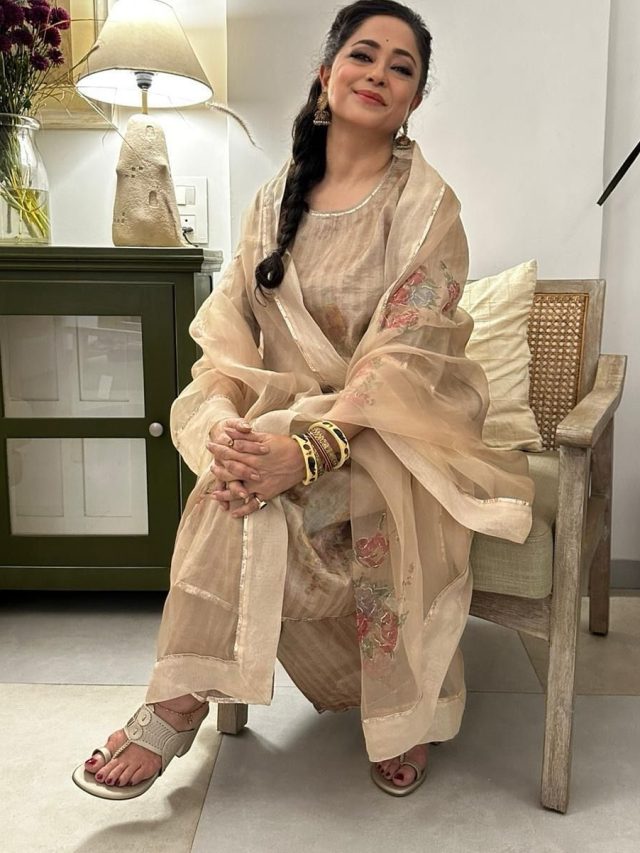 टूटा 11 साल का रिश्ता, फिर प्यार की तलाश में मशहूर एक्ट्रेस, 52 की उम्र में बनेगी दुल्हन?