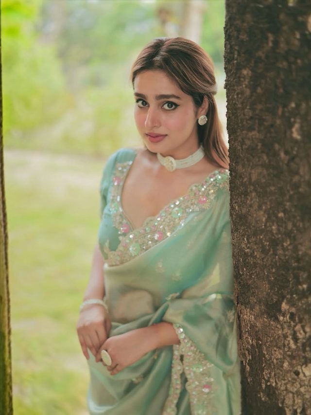 'बिना सोए काम नहीं मिलेगा', एक्ट्रेस को रिवीलिंग कपड़े पहनने को कहा, नहीं मानी डिमांड, फिर...