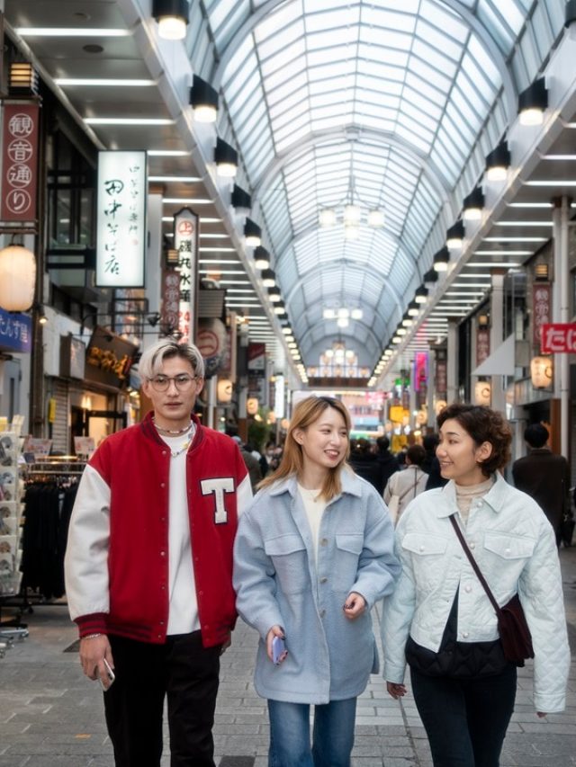 चीन में जगह-जगह होते हैं फेक बाजार, वहां ऐसा क्या मिलता है कि लोगों की उमड़ती है भीड़