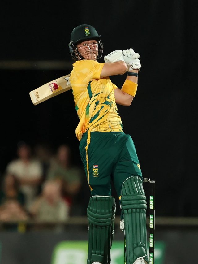 6,6,6,6...'बेबी डिविलियर्स' ने फिर काटा गदर, 1 ओवर में बटोरे इतने रन