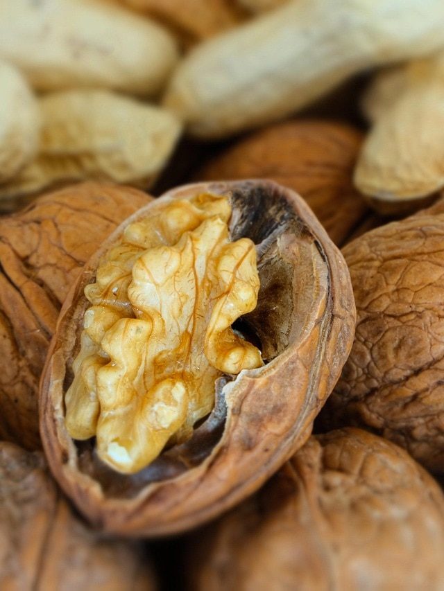 From kitchen jar to artery care: The walnut routine you need