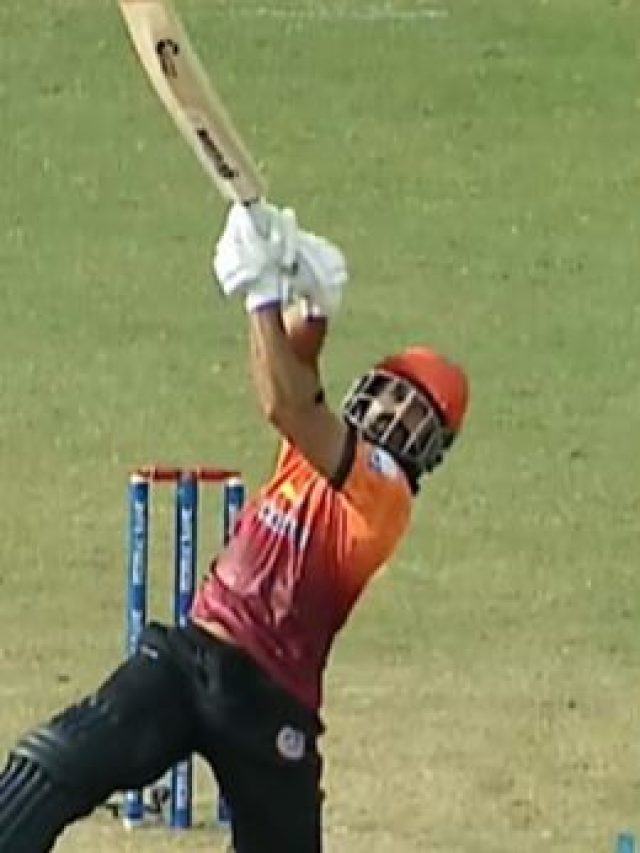 6,6,6,6,6...इस क्रिकेटर ने की छक्कों की बारिश, एक ओवर में बने 40 रन, VIDEO