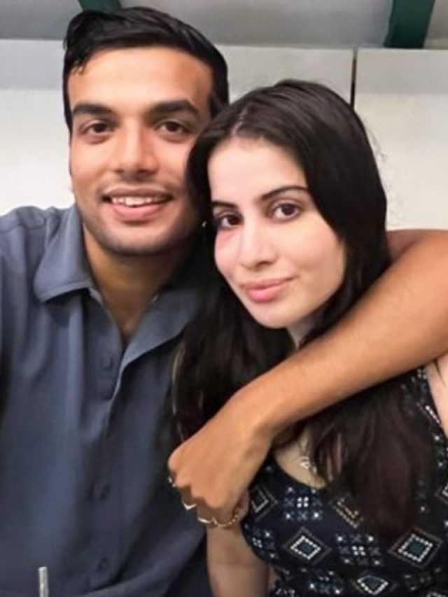 रिलेशनशिप में उर्फी जावेद, दिखाई बॉयफ्रेंड की झलक, जानें कौन है वो शख्स