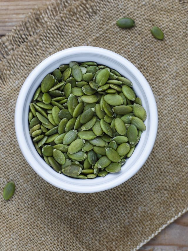 क्या कद्दू के बीजों में मीट के बराबर प्रोटीन होता है, डॉक्टर ने बताई सच्चाई