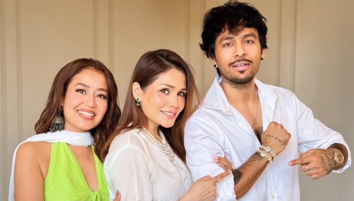 गिले शिकवे हुए खत्म, नेहा कक्कड़ संग बहन ने मनाई राखी, महीनों बाद दिखीं साथ