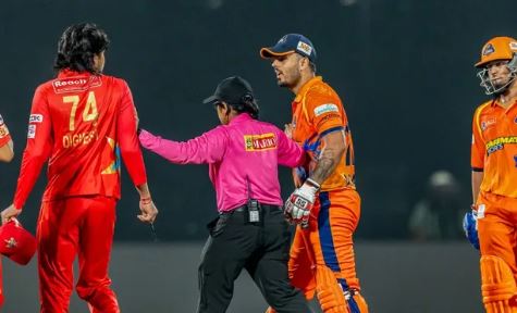 मैदान पर भिड़ गए दिग्वेश राठी और नीतीश राणा... जमकर हुआ बवाल, VIDEO