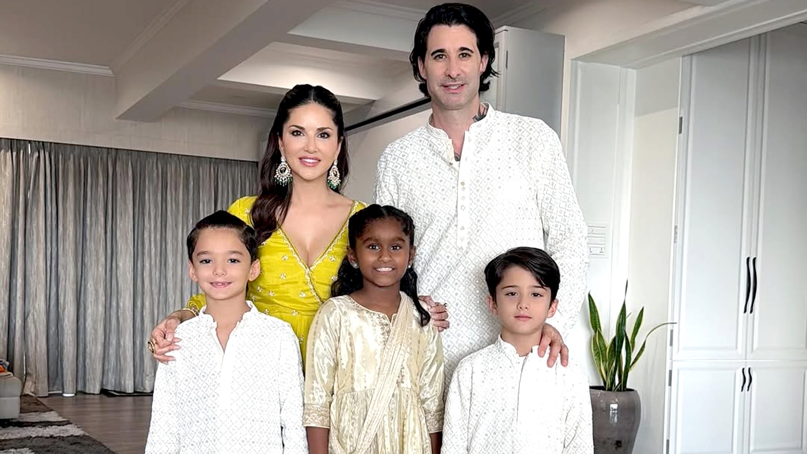 IVF में 4 बच्चे खोए! सरोगेसी से जुड़वां बेटों की बनी मां, एक्ट्रेस ने झेली दिक्कतें, कहा- पति ने...