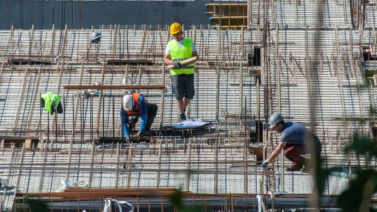 GST रेट कट... अब इतने रुपये में बन जाएगा 4BHK घर