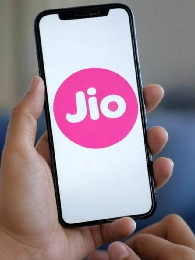 Jio का सबसे सस्ता फैमिली प्लान, चलेगा 4 लोगों का फोन
