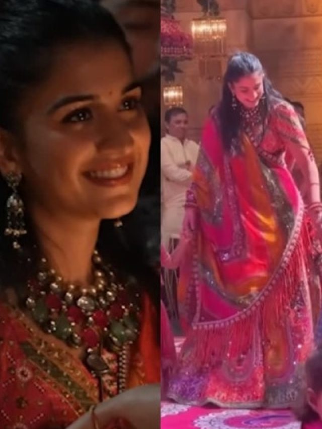 नवरात्रि पर अंबानी फैमिली के घर गरबा नाइट, छोटी बहू राधिका ने लुक से लूटी महफिल
