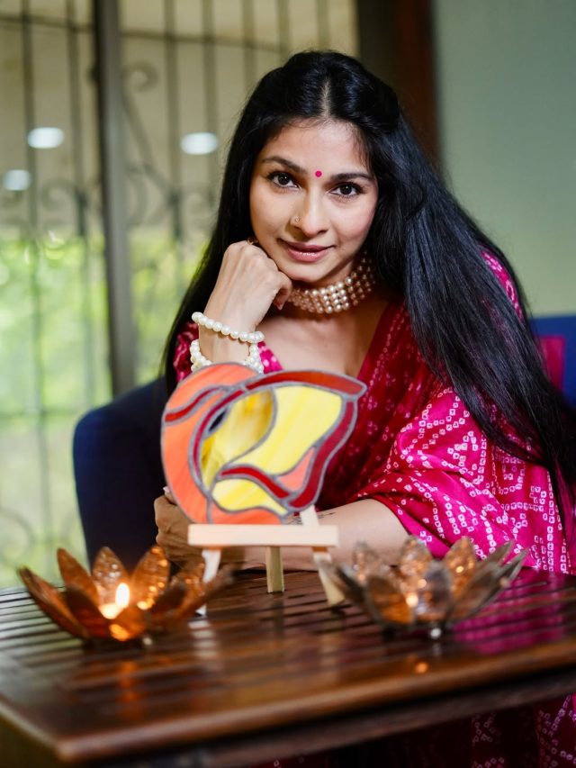 दुर्गा पूजा से पहले तनीषा ने चाचा देब मुखर्जी को किया याद, बोलीं- हर साल...