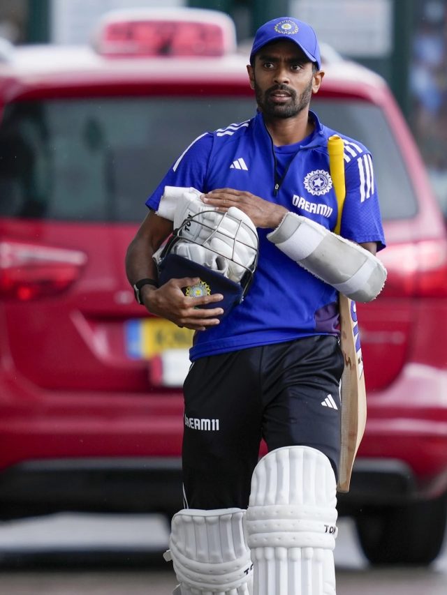 टीम इंडिया का अनलकी क्रिकेटर... ENG दौरे पर थे स्क्वॉड का हिस्सा, अब अचानक हुई छुट्टी